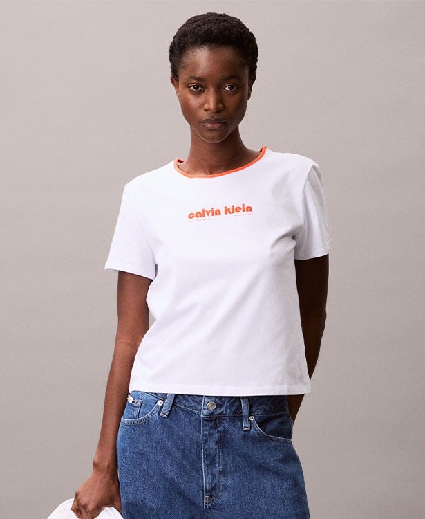 <span style="font-family: 'Klein Web 55 Regular'; font-size: 16px; letter-spacing: 0.3px; font-weight: Regular;">Women's Tees</span>