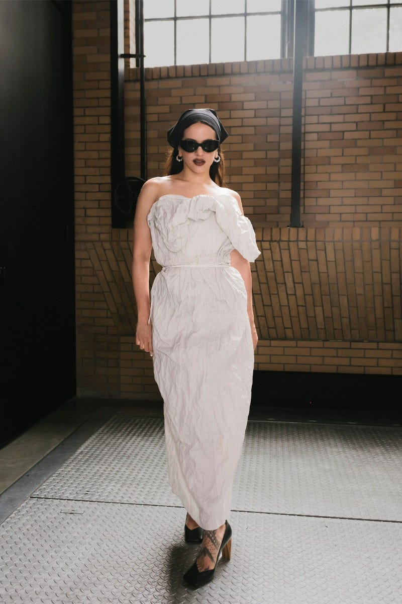 <p style="line-height: 20px; text-align: left;"><span style="font-family: 'Klein Web 55 Regular'; color: #ffffff; font-size: 14px; letter-spacing: 0.3px;">Rosalia</span></p>